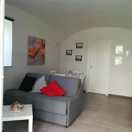 בית נופש Lam's Little House נאפולי