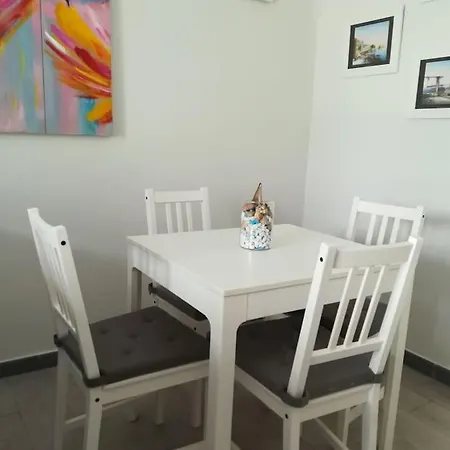 Lam's Little House