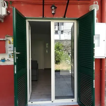 בית נופש Lam's Little House *